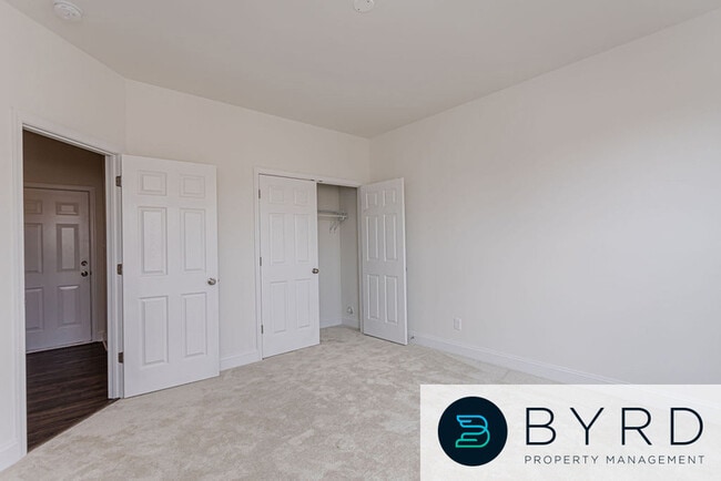 Building Photo - 15212 Dunton Ave