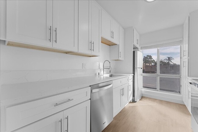 Building Photo - 21722 Roscoe Blvd