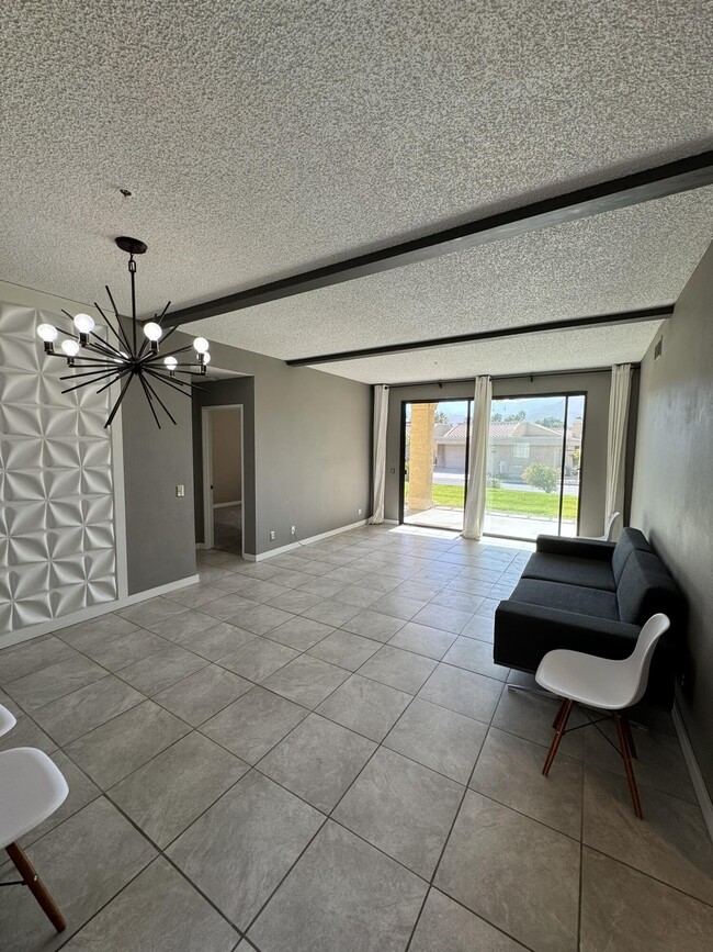 Building Photo - 68153 Lakeland Dr