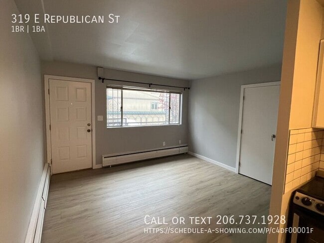 Building Photo - 319 E Republican St