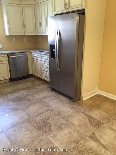 Building Photo - 3 br, 2 bath House - 2409 W. Cornwallis Drive