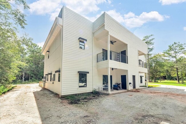 Building Photo - 11511 Mockingbird Hill