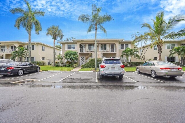 Foto del edificio - 5910 Via Delray Blvd