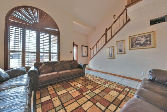 Building Photo - 3009 Lake Spier Dr
