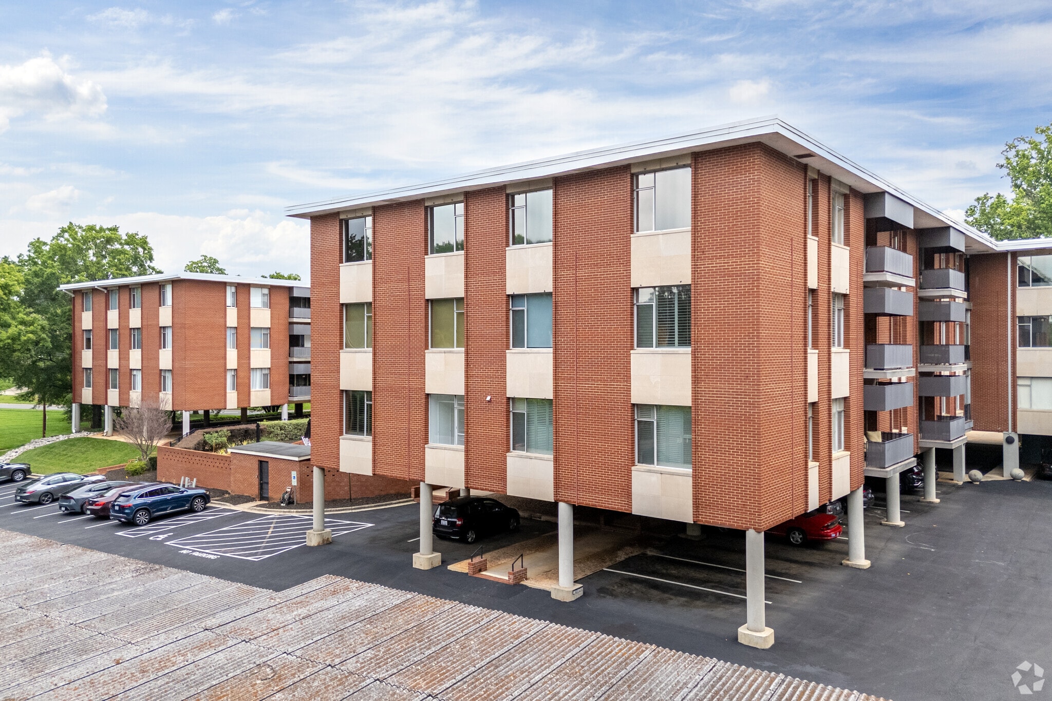 Queens Tower Condominium