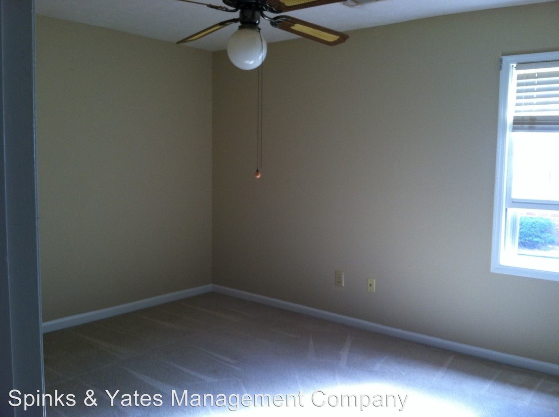 Building Photo - 105 Wynnwood Dr