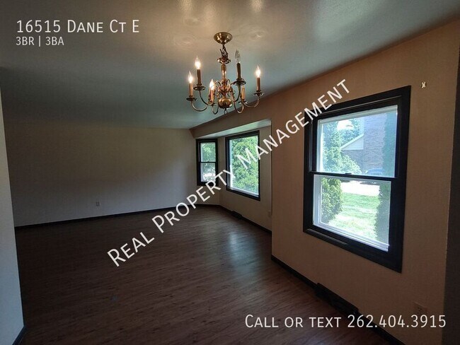 Foto del edificio - 16515 Dane Ct E
