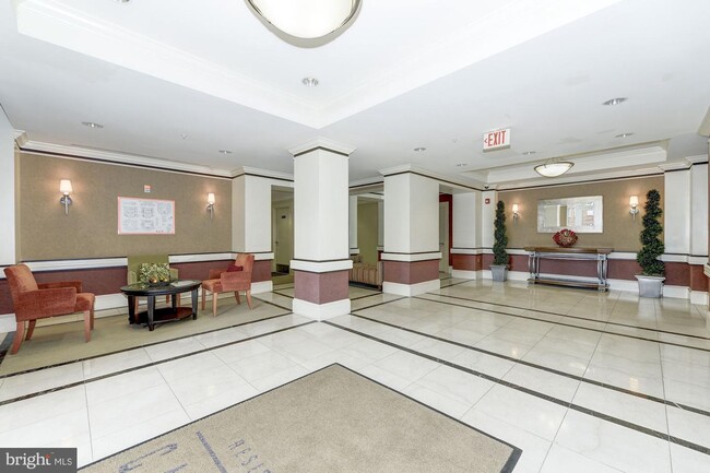 Foto del edificio - 400 Cameron Station Blvd
