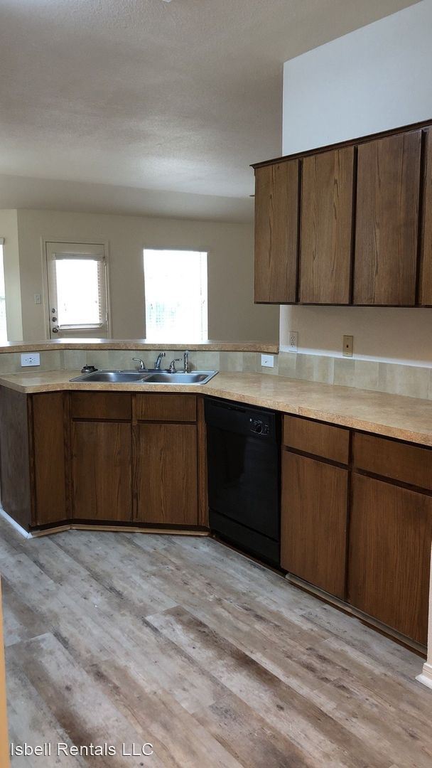 Building Photo - 4 br, 2 bath House - 2601 Coal Oil Drive