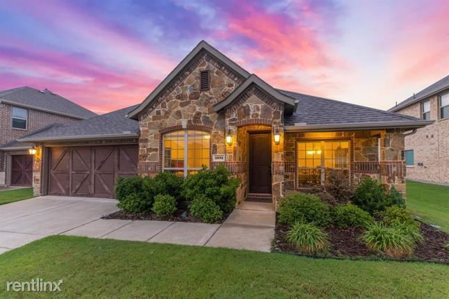Primary Photo - 4 br, 2 bath House - 1332 i Torrent Drive