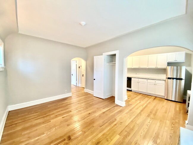 Foto del edificio - 3279 S Kinnickinnic Ave