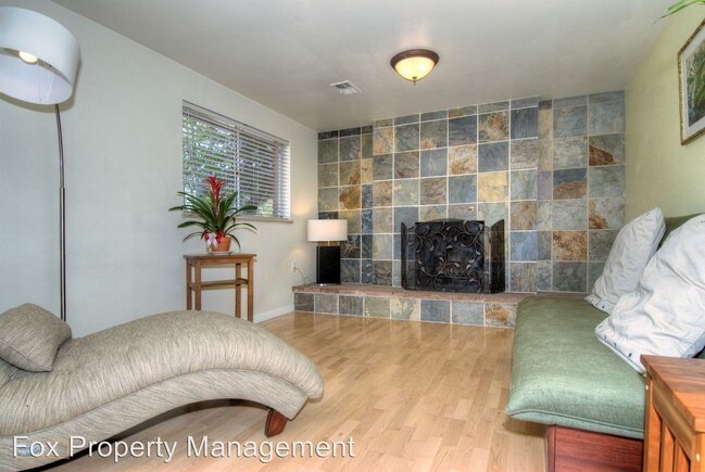 Building Photo - 4230 Eutaw Dr