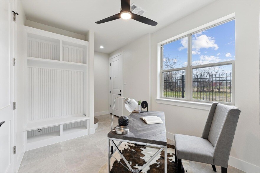 Foto principal - 3230 Elihu St