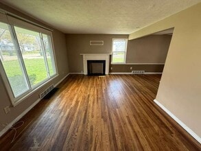 Building Photo - 20206 Shakerwood Rd