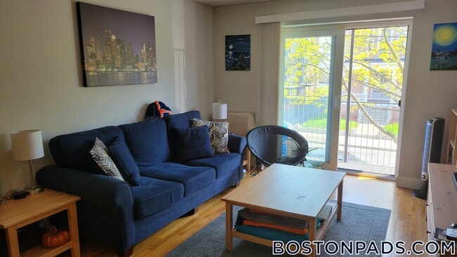 Foto del edificio - 134 Summer St