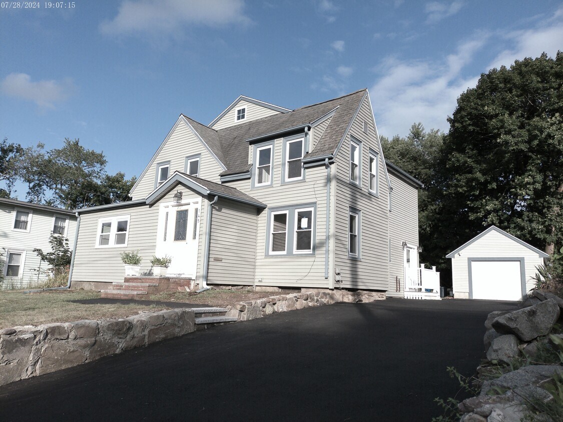Primary Photo - 145 North St