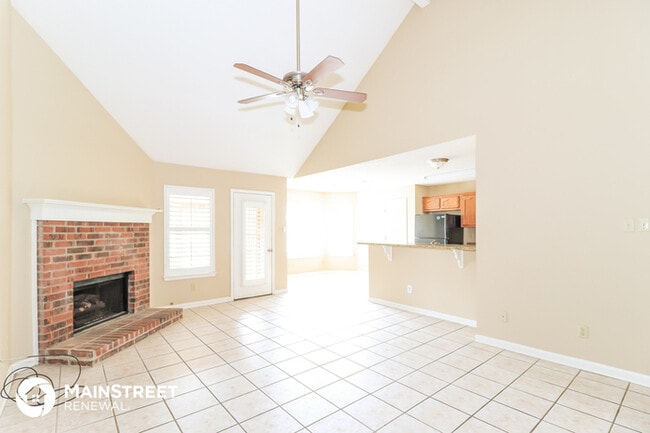 Building Photo - 2746 Colonial Towers Dr