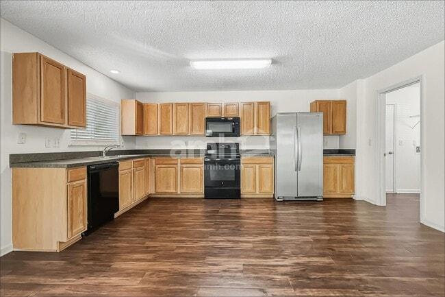 Building Photo - 9645 Morgan Creek Dr
