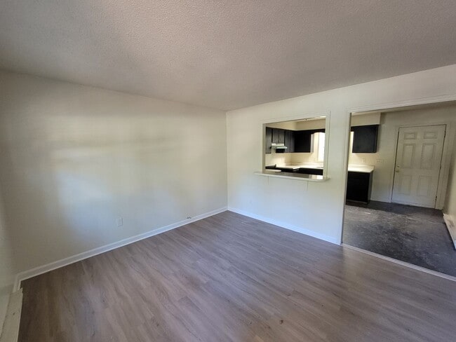 Building Photo - 135 Aunt Mary Ave