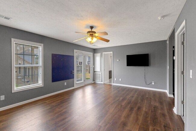 Building Photo - Spacious 4BR House in Phenix City