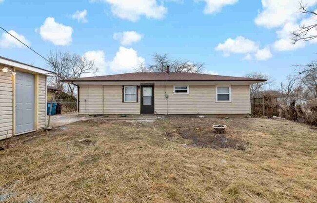 Foto del edificio - 583 Andover St