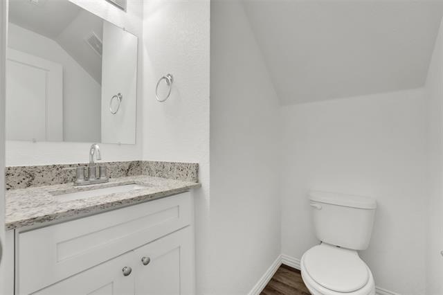 Building Photo - 1606 Ash Crescent St