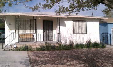 Building Photo - 233 N 19th St
