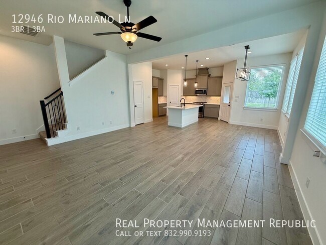 Foto del edificio - 12946 Rio Mariano Ln