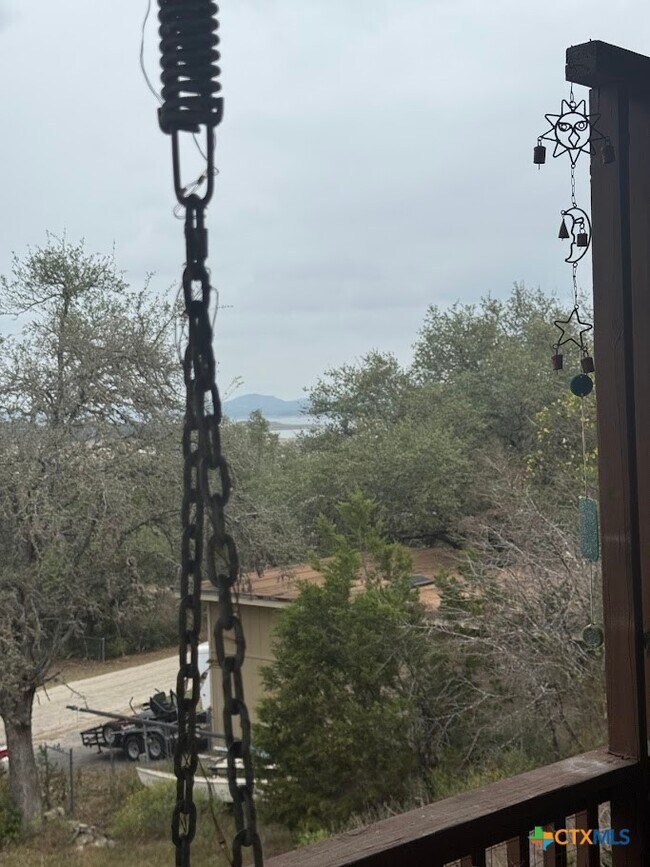 Foto del edificio - 1800 Charter Oak Dr