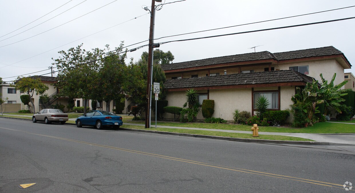 Building Photo - 16142 Parkside Ln