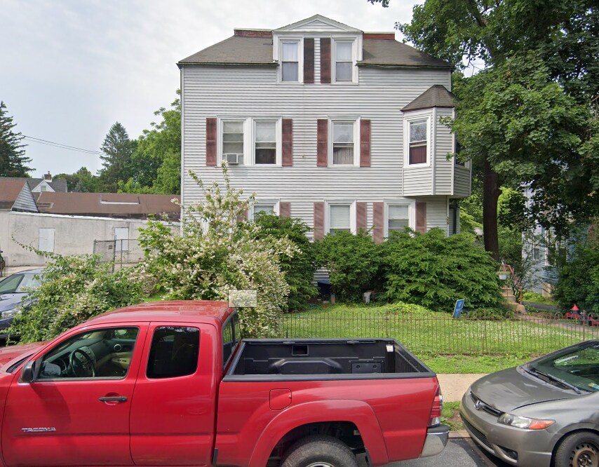 1339 Ashbourne Rd Unit 4, Elkins Park, PA 19027 Apartments in Elkins