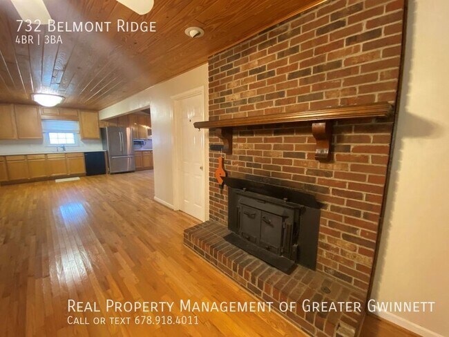 Charming Home in Great Location! photo'