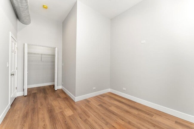 Building Photo - Brand New Luxury Apartments in Edgewater –...