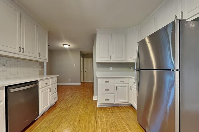 Foto del edificio - 3205 Wellbrook Dr