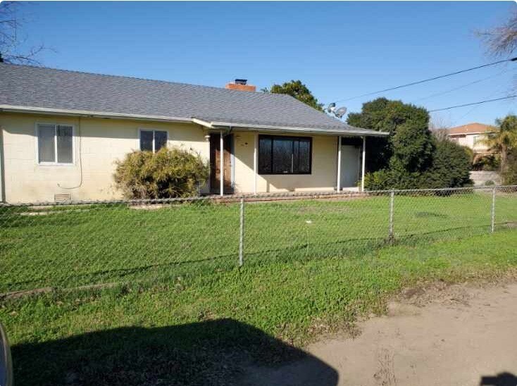 Primary Photo - 2641 S Walton Ave