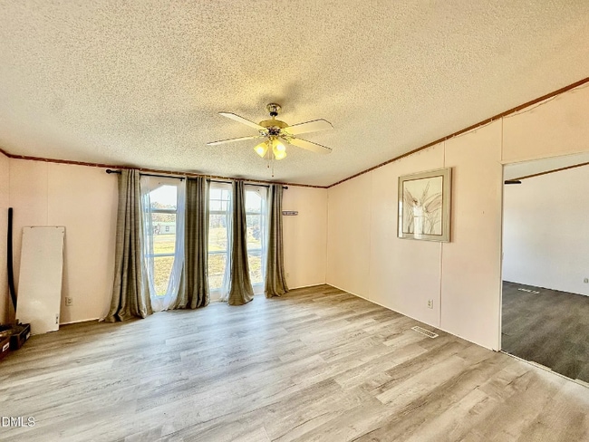 Foto del edificio - 287 Oliver Loop Rd