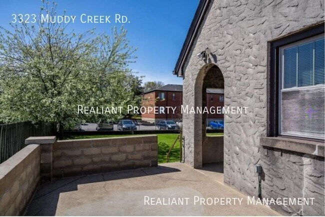 Foto del edificio - 3323 Muddy Creek Rd