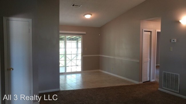 Building Photo - 3 br, 2 bath House - 122 Henry Street