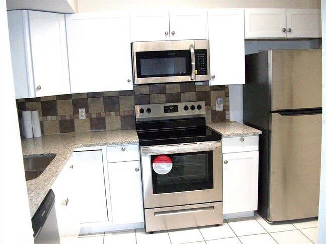 Foto del edificio - 495 Las Cortes Ln