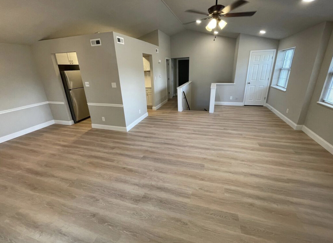 Brand new remodel - 9057 N Swan Cir