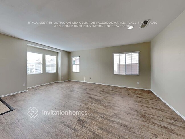 Foto del edificio - 1956 Montanra Ln