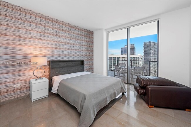 Foto del edificio - 68 SE 6th St