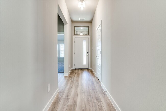 Foto del edificio - 6231 Tawakoni Ln