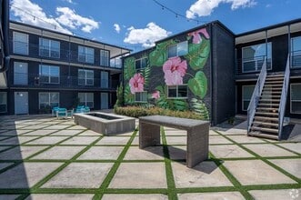 Building Photo - 4505 Cedar Springs Rd