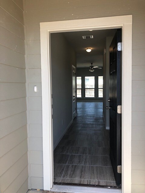 Foto del edificio - 2409 Vicksburg Ln