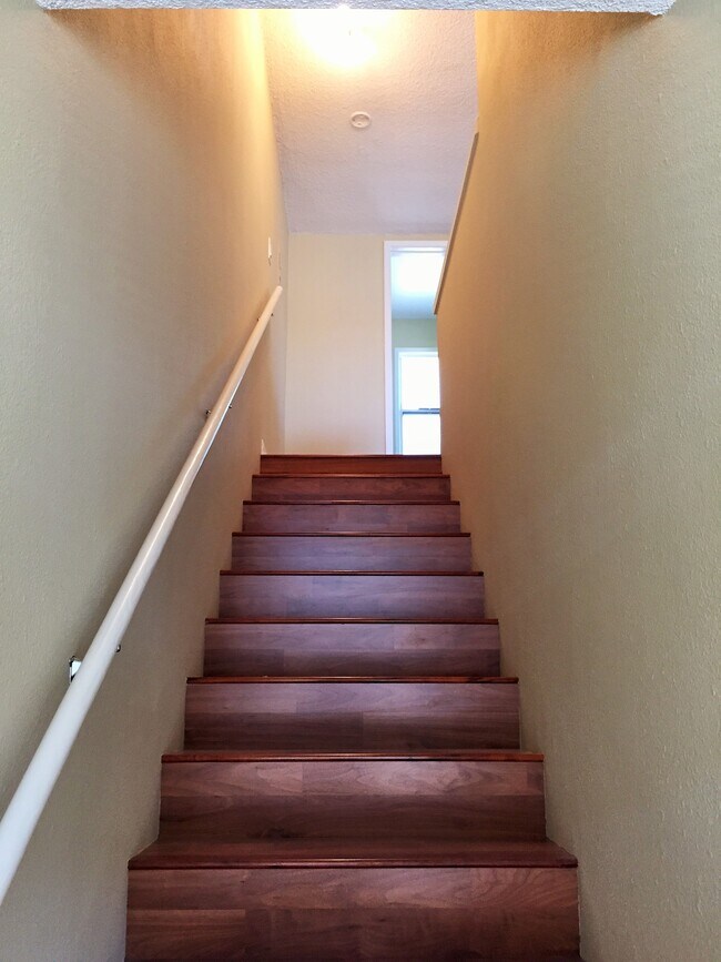 Foto del edificio - 4302 Shorecrest Ln