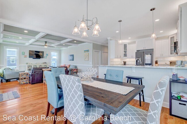 Foto del edificio - 3 br, 2 bath House - 301 Fayetteville Ave