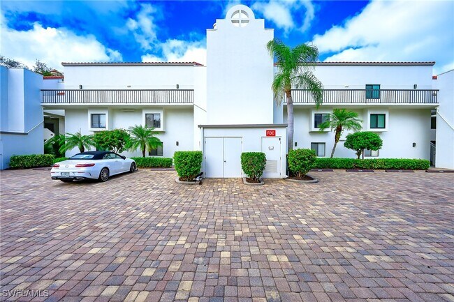 Foto del edificio - 586 Beachwalk Cir