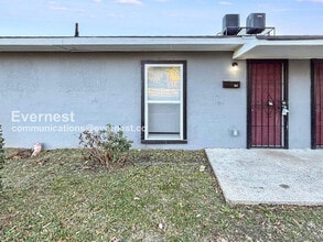 Building Photo - 201 9th Ave W