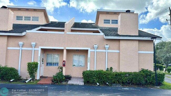 Foto del edificio - 4039 Coral Springs Dr